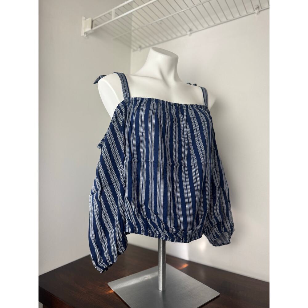 Torrid Navy Blue Striped Challis Crop, Off the Shoulder, Size 1X NWT - Picture 7 of 7
